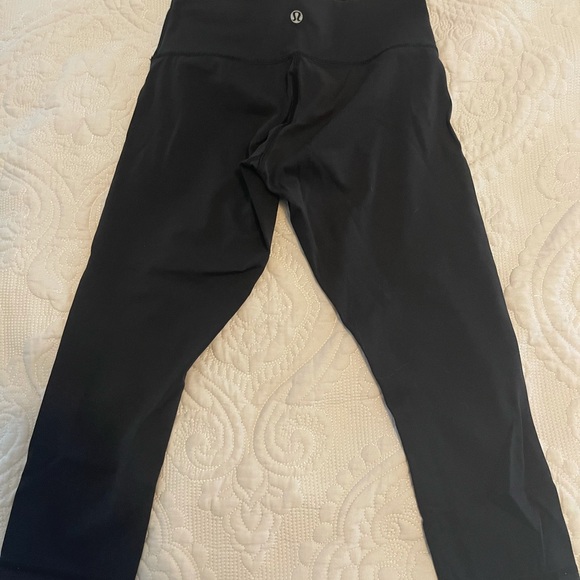 Lululemon black leggings - Picture 2 of 4